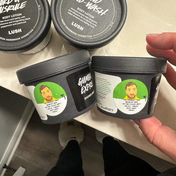 Lush Body Washes Bath Bombs Lotions and Scrubs - Picture 11 of 13